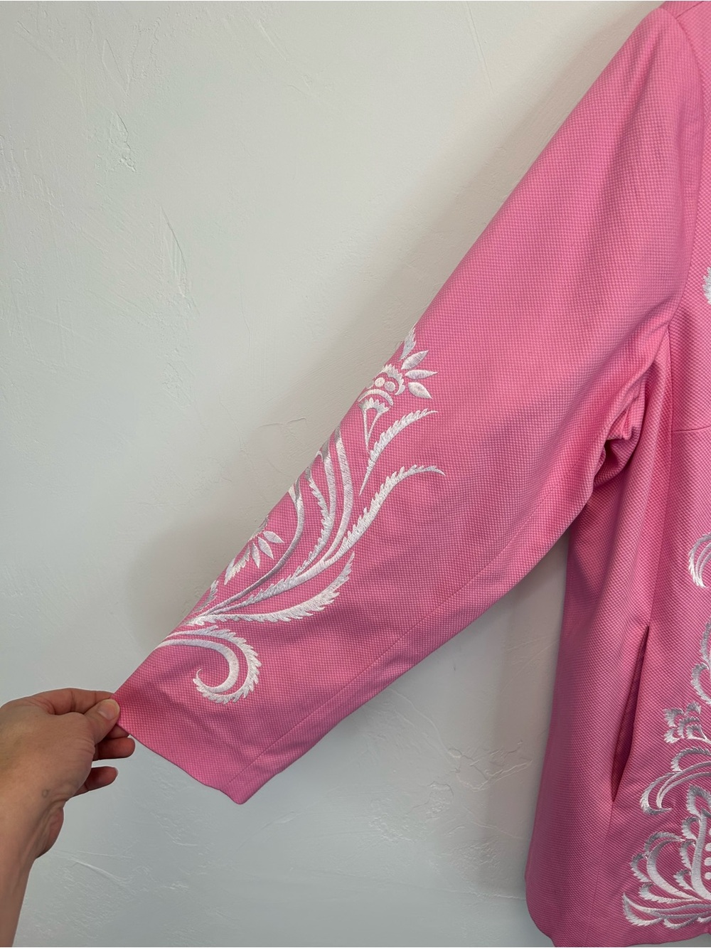 Bob Mackie Pink Embroidered Blazer Jacket Size 1X Plus Size Pockets Artsy  Bold - Picture 7 of 13